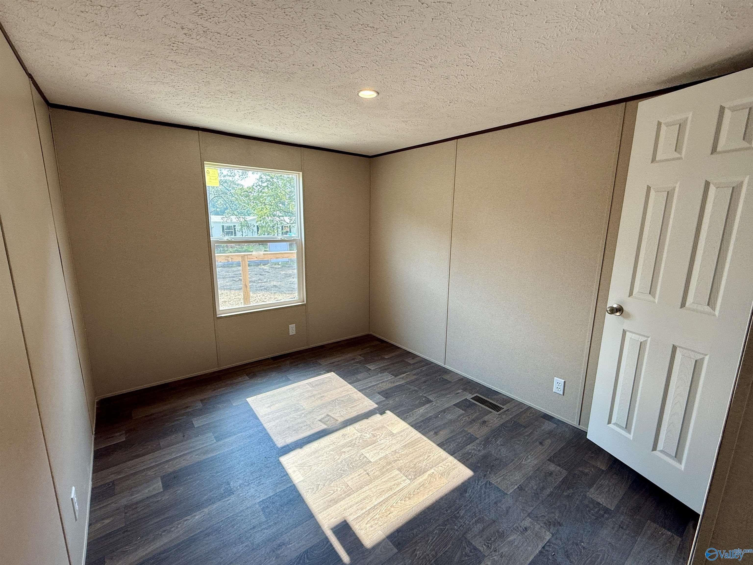 829 County Road 25. Crossville, AL 35962