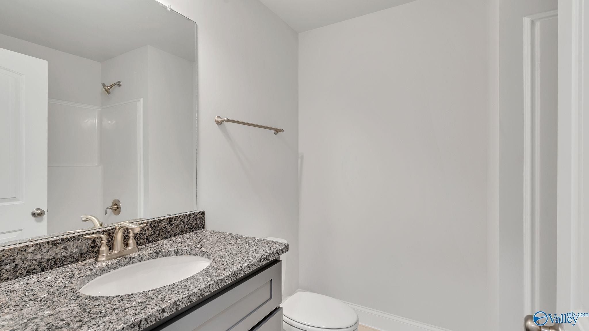 15394 Lapwing Cove. Athens, AL 35611