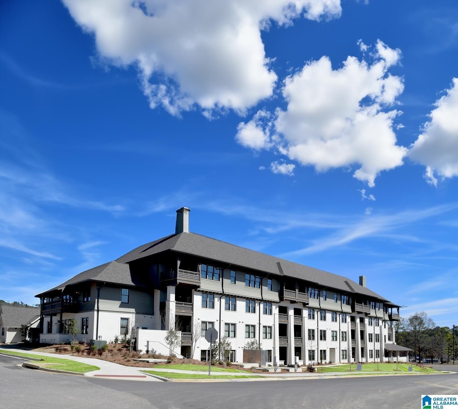 1801 Williamette Trace. Hoover, AL 35244