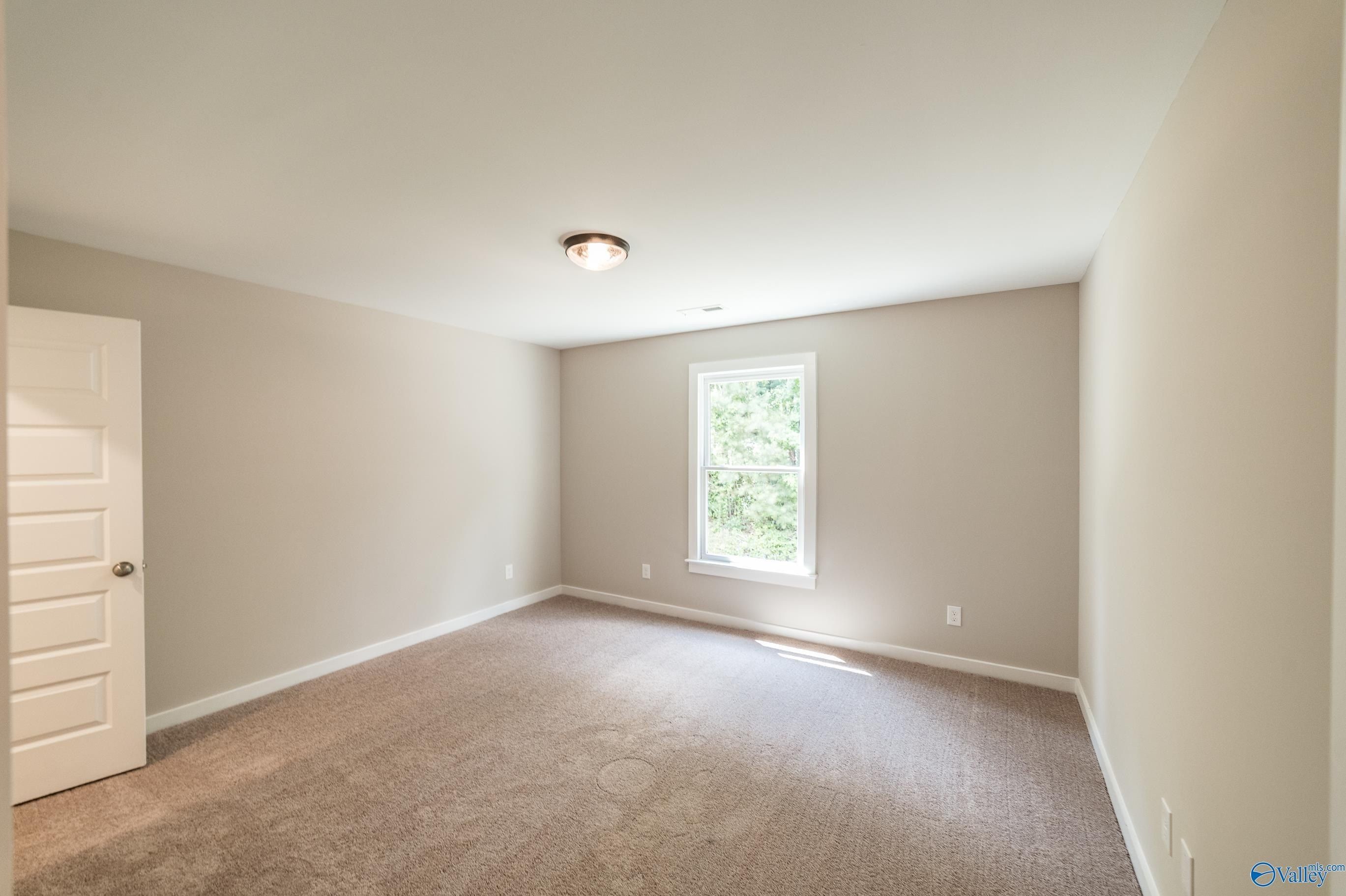 75 Turning Leaf Drive. Union Grove, AL 35175