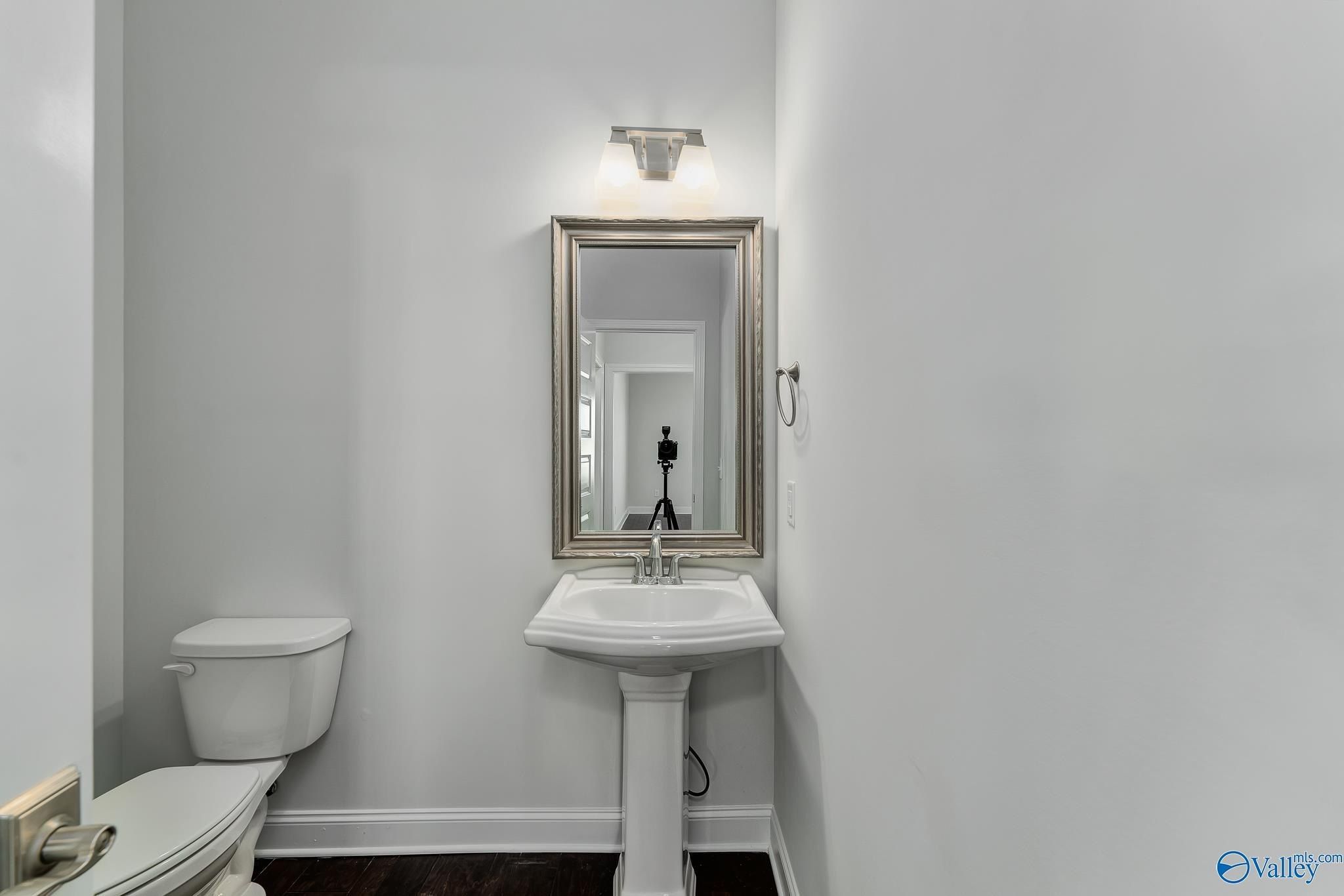 17425 Brooklawn Street. Athens, AL 35611