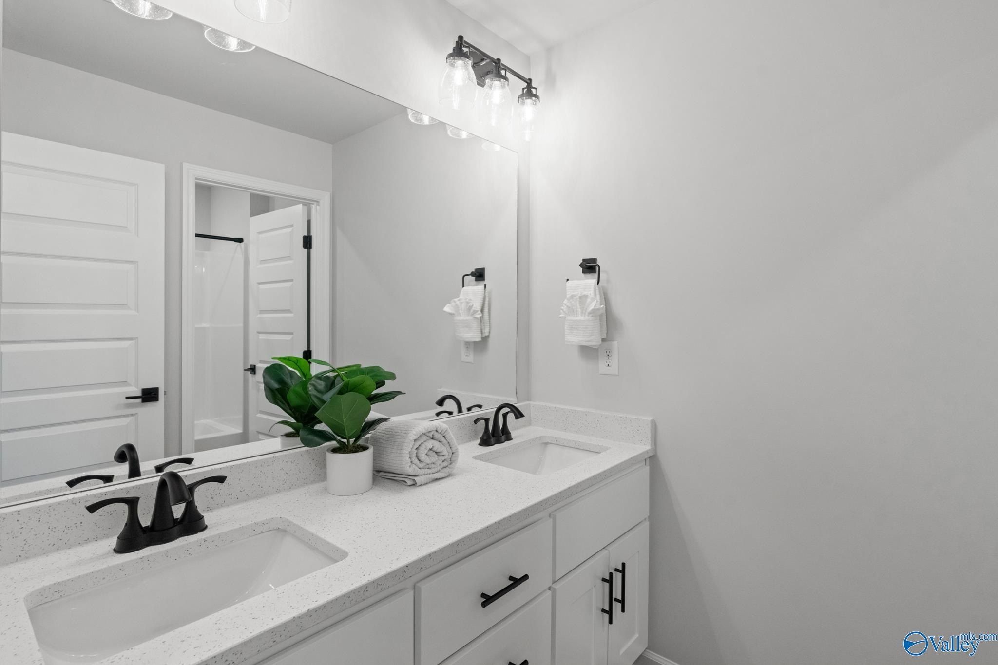 17908 Eastmoor Street. Athens, AL 35611