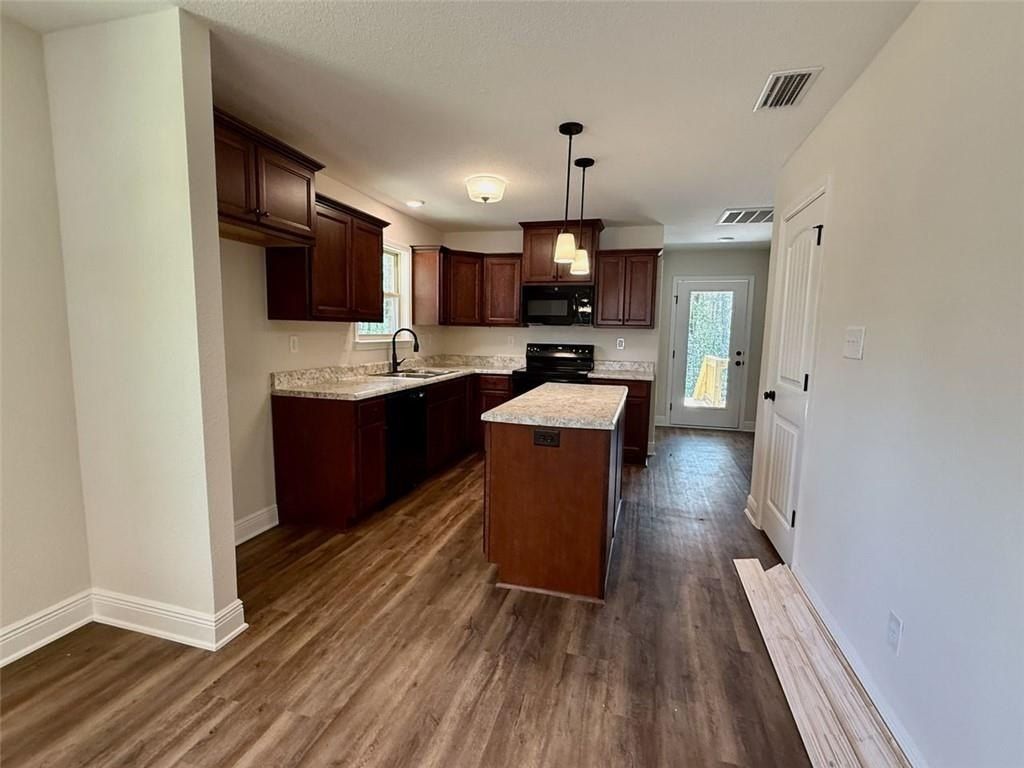 1133 Forest Glen Drive S. Mobile, AL 36618