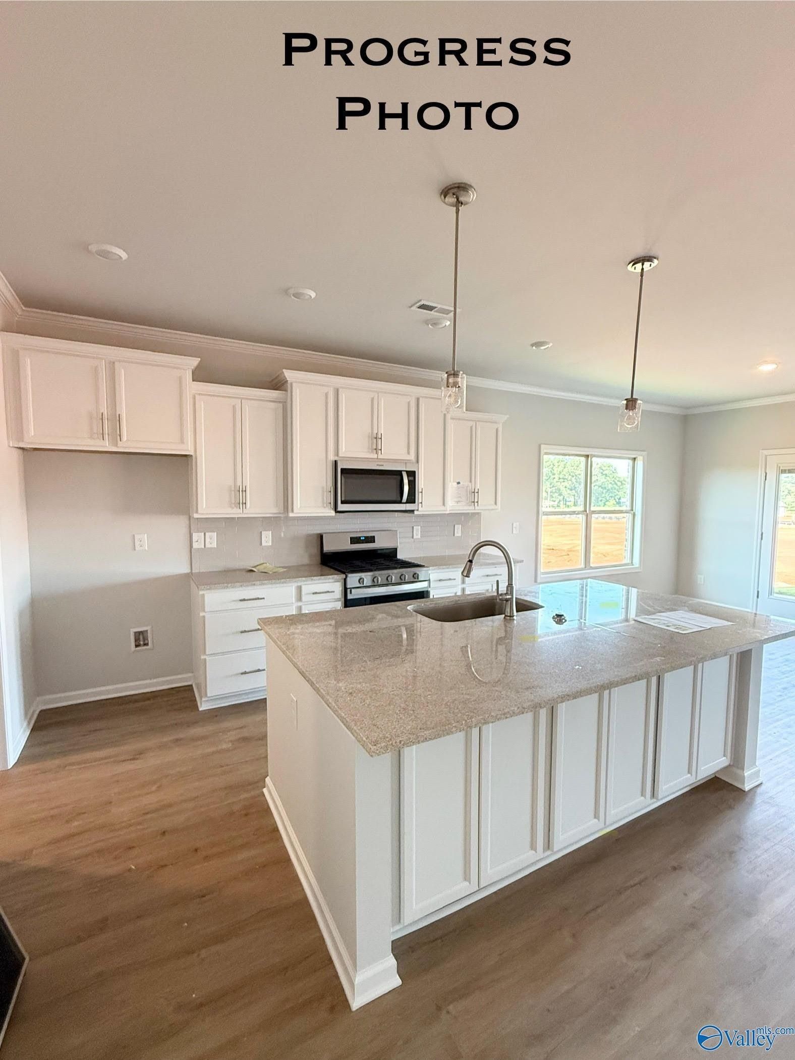 410 Ledgeway Drive. Harvest, AL 35749