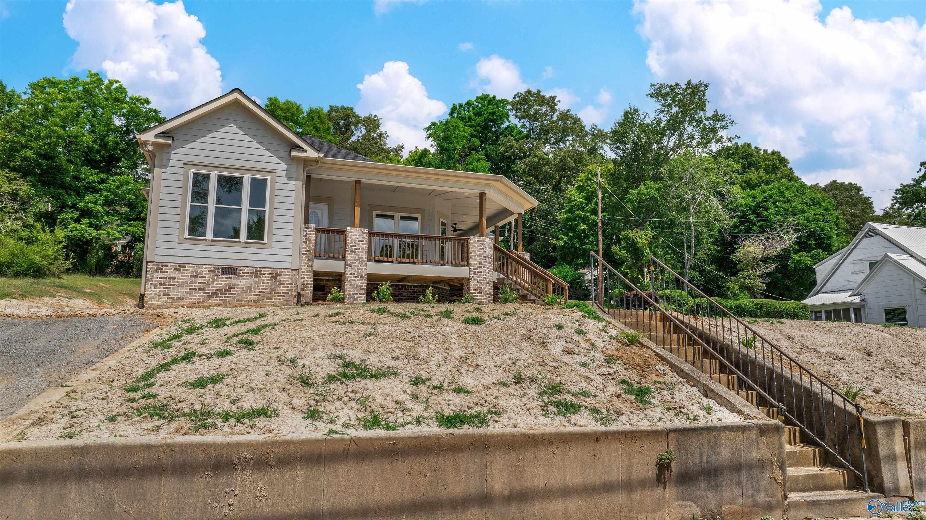 300 Forest Avenue Sw. Fort Payne, AL 35967