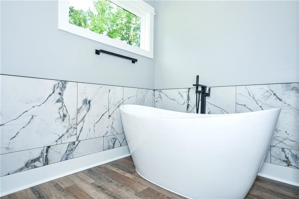 1033 Lee Road 353. Valley, AL 36854