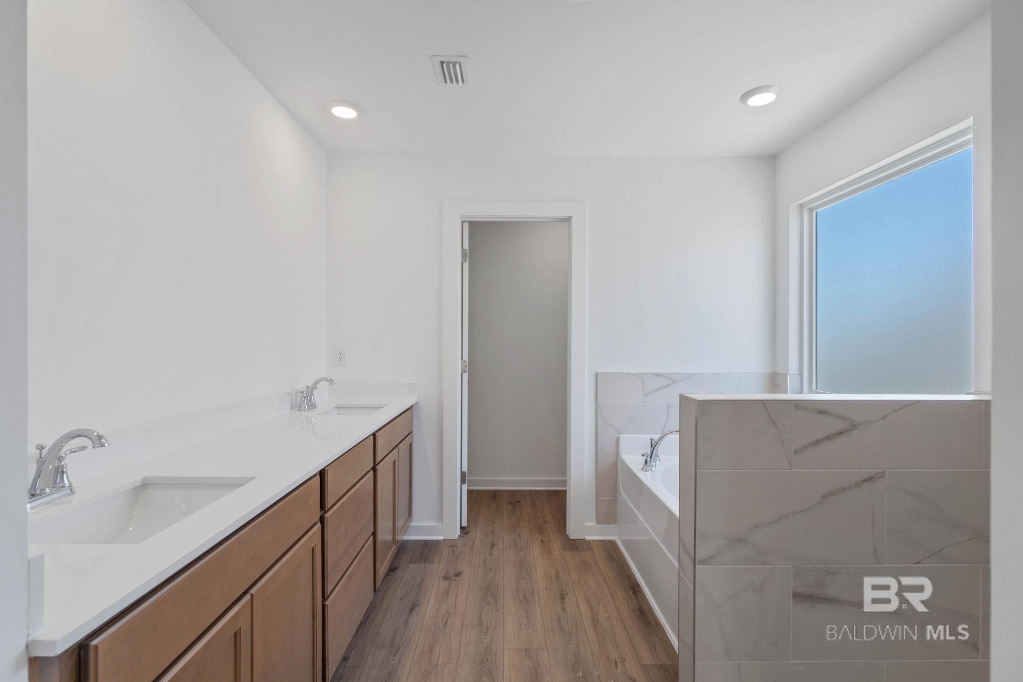 6152 Milo Loop. Gulf Shores, AL 36542