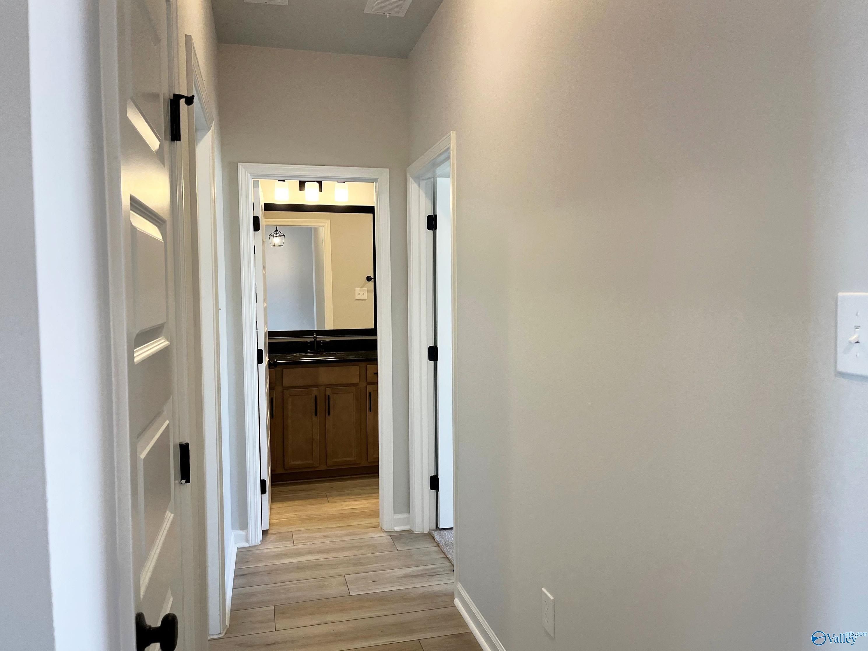 120 Parvin Way Drive. Hazel Green, AL 35750