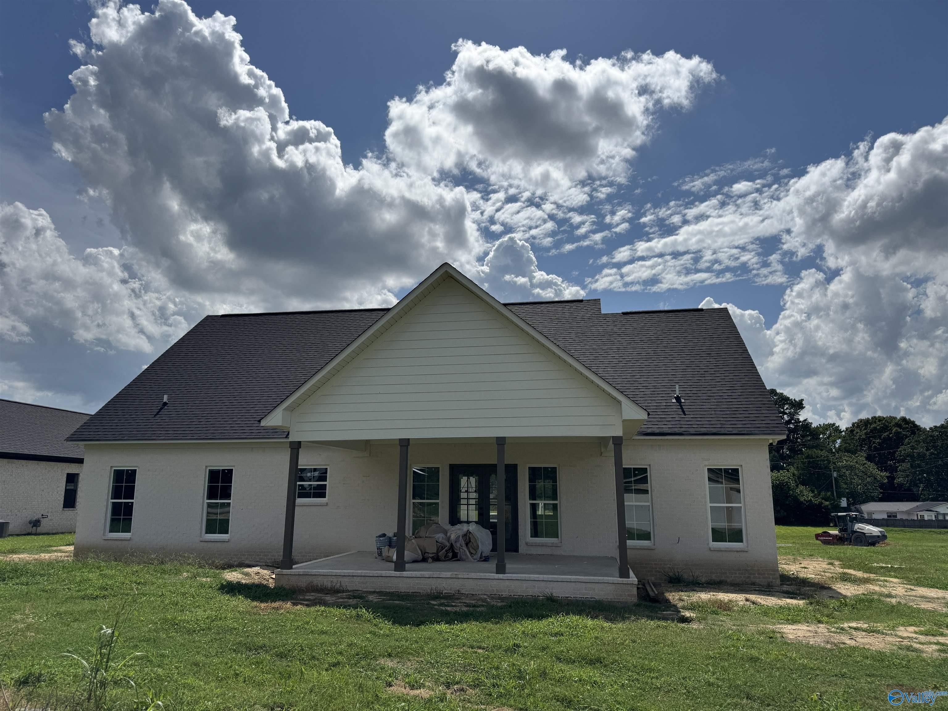 140 Gavins Way. Arab, AL 35016