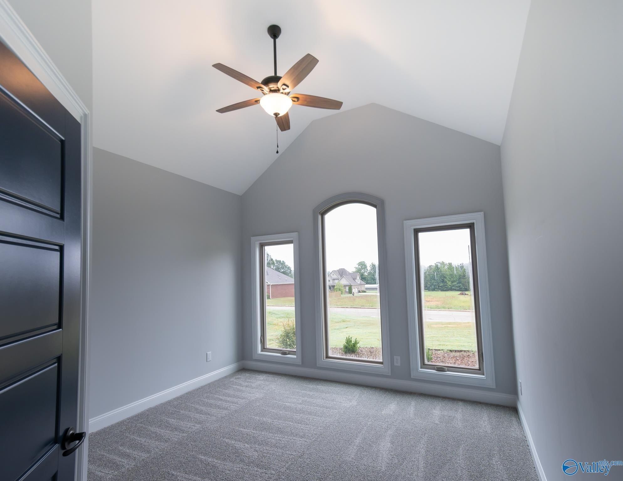 89 Hawthorn Way. Trinity, AL 35673