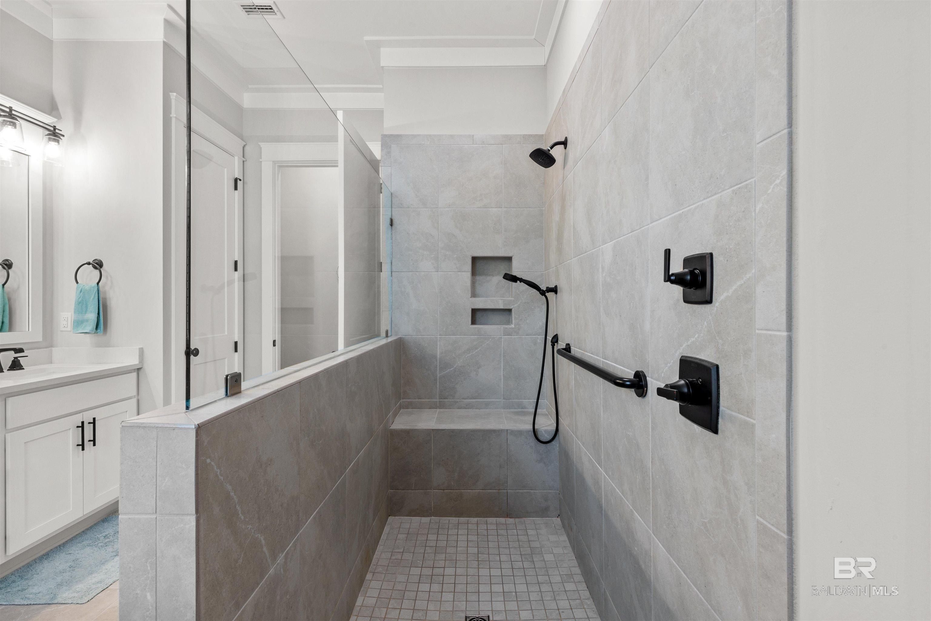 2511 Bienville Avenue. Gulf Shores, AL 36542