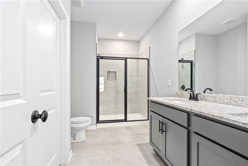 1122 Swift Street. Opelika, AL 36801