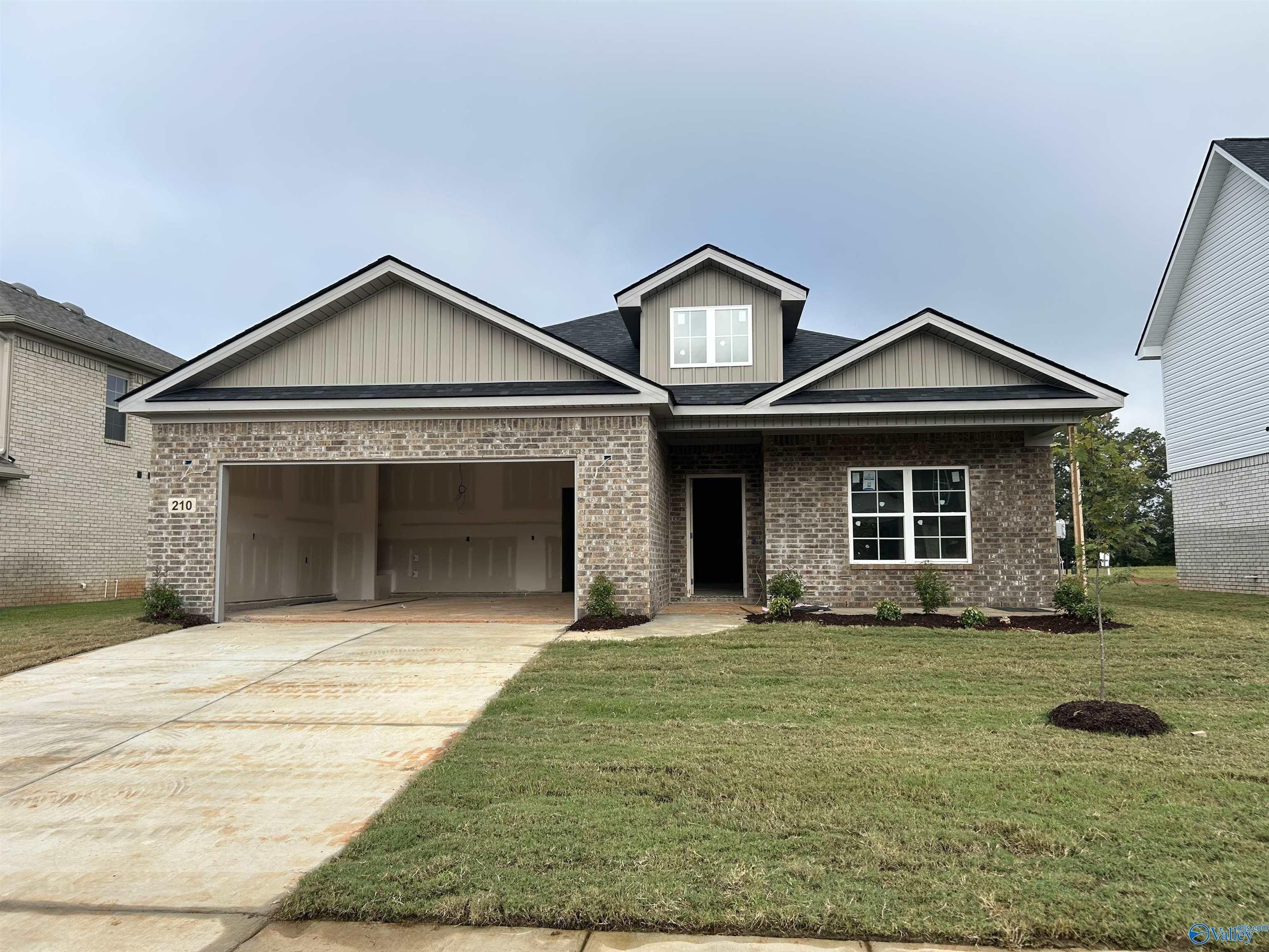 210 Roman Randall Road. New Market, AL 35761