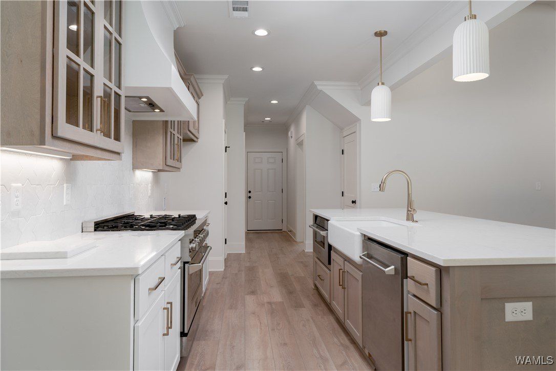 19034 Northside Heights Road. Berry, AL 35546