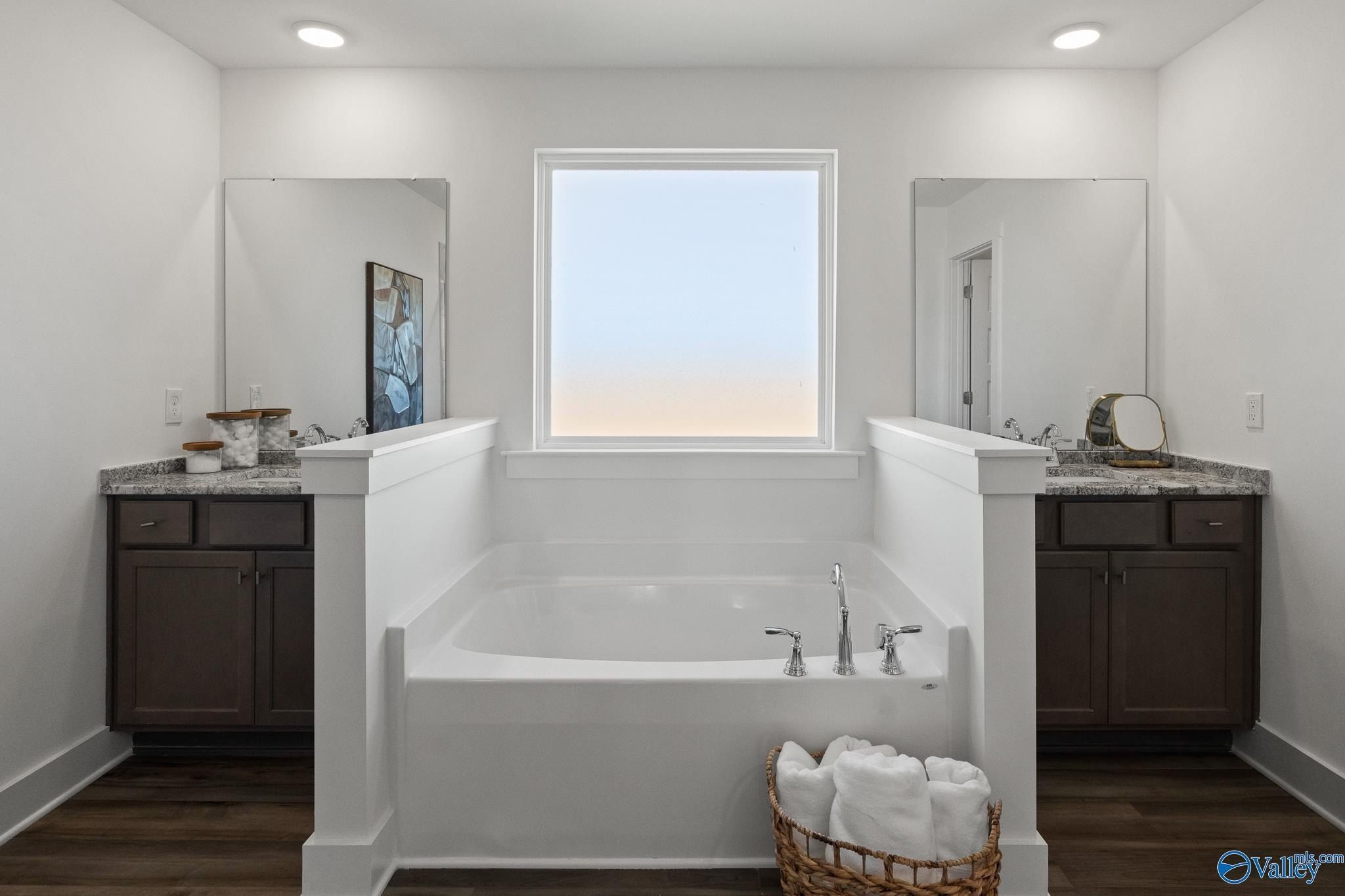 3305 Weavers Lane. Huntsville, AL 35805