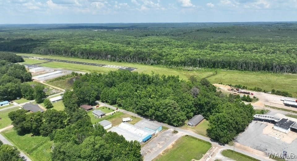 287 6Th Street Ne Unit 2. Reform, AL 35481