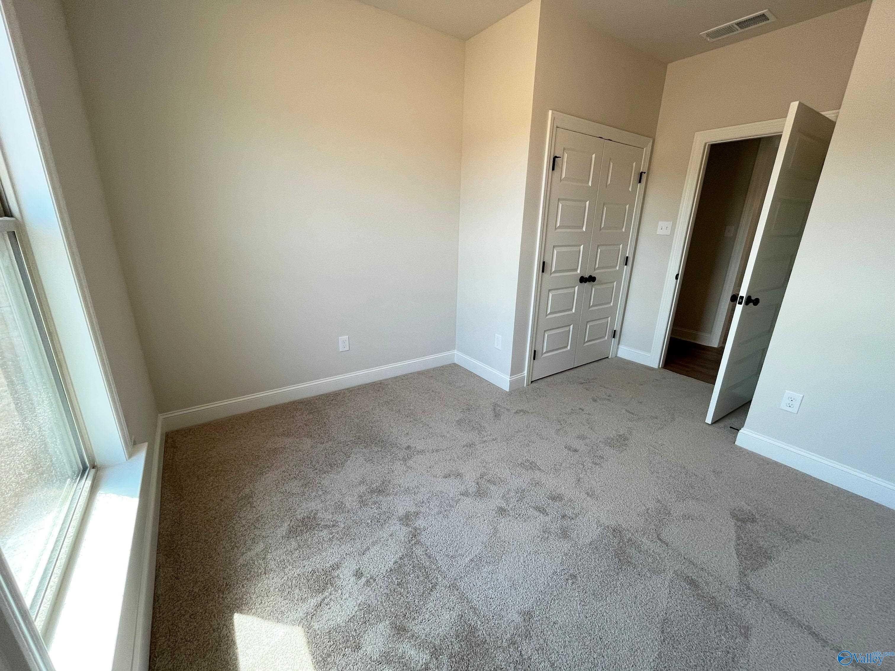 17657 Cabernet Street. Athens, AL 35613