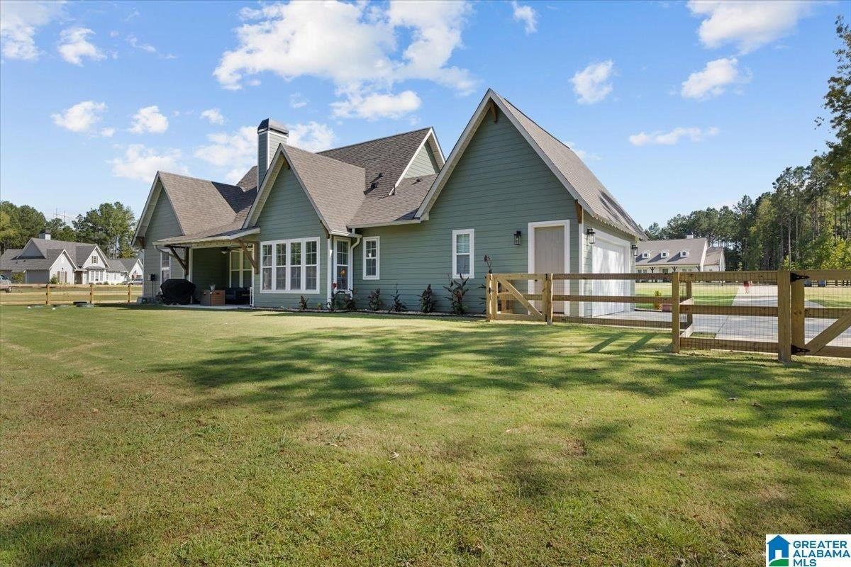 425 Stonewood Trail. Springville, AL 35146