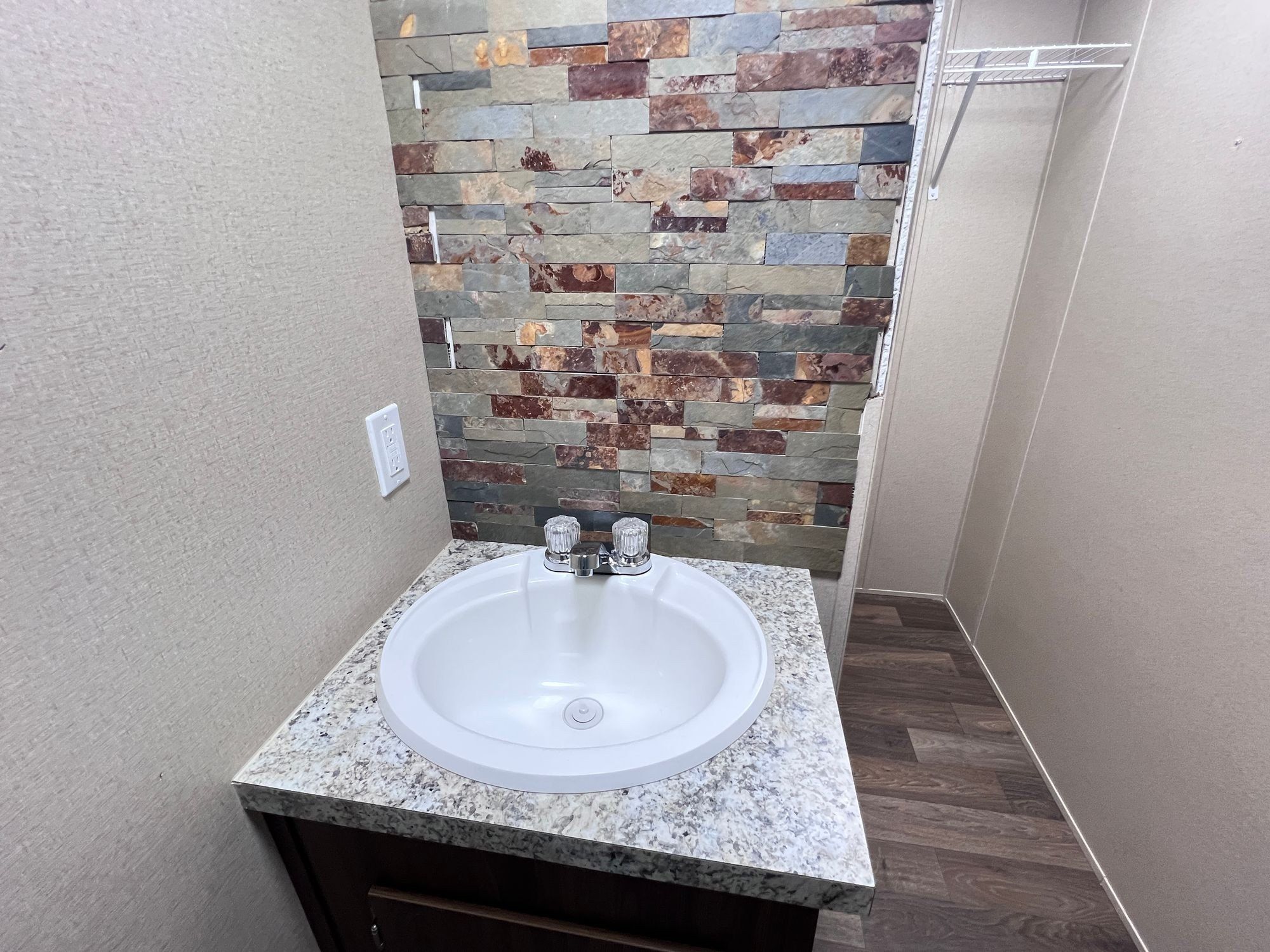 166 Uptain Loop. Jasper, AL 35504