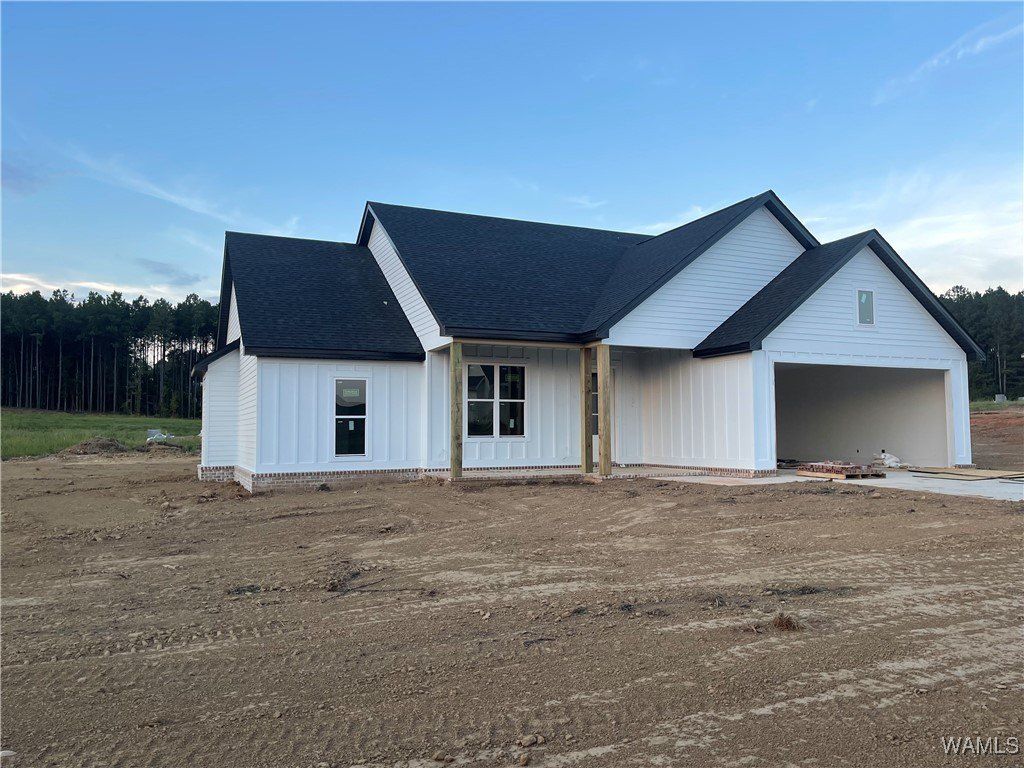 11633 Meadows Road. Berry, AL 35546