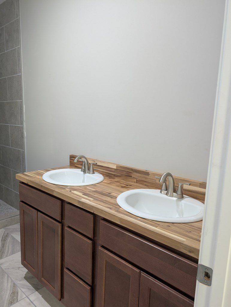 107 Bill Bullock Court. Pinckard, AL 36371