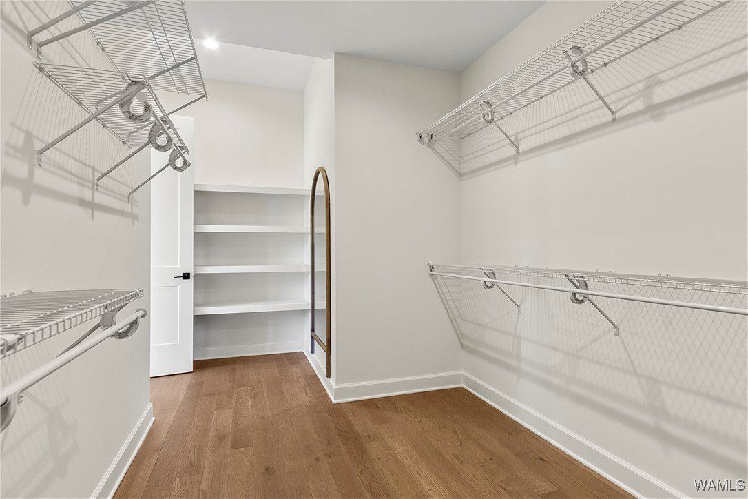 11332 Highland Lakes Point. Northport, AL 35475