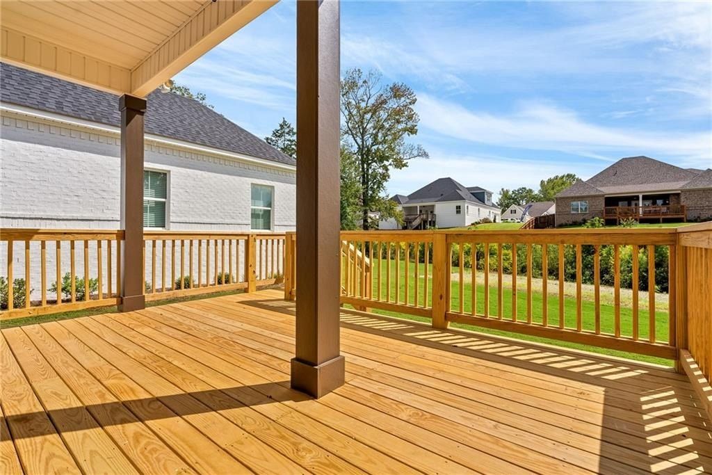 2657 Cool Stone Bend Drive. Auburn, AL 36832