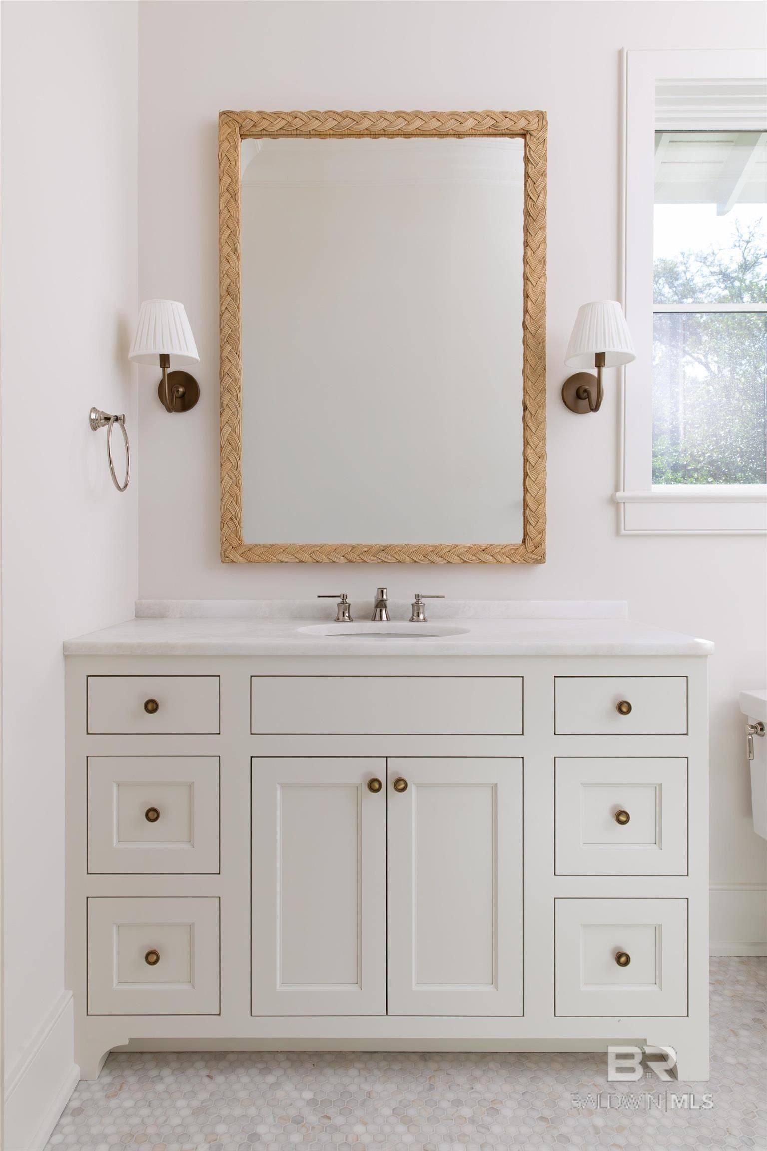 451 N Mobile Street. Fairhope, AL 36532