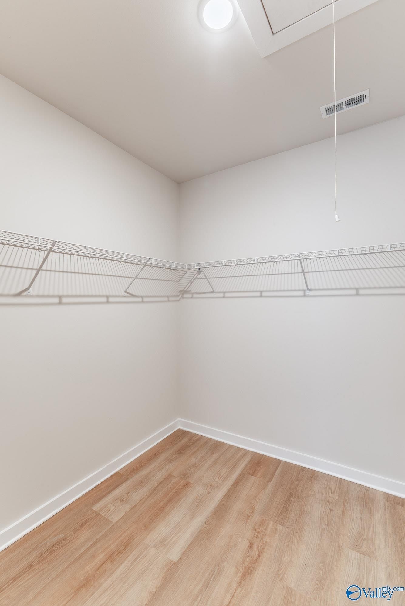 1915 Priscilla Lane Nw. Huntsville, AL 35806