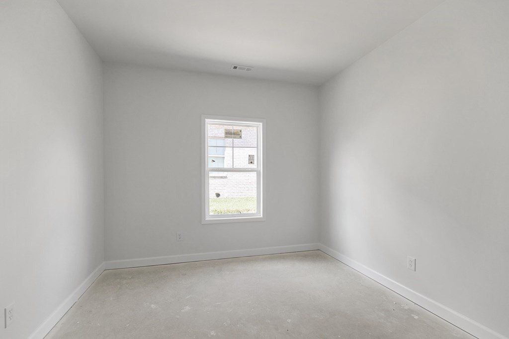 262 Weeping Willow Trail. Headland, AL 36345