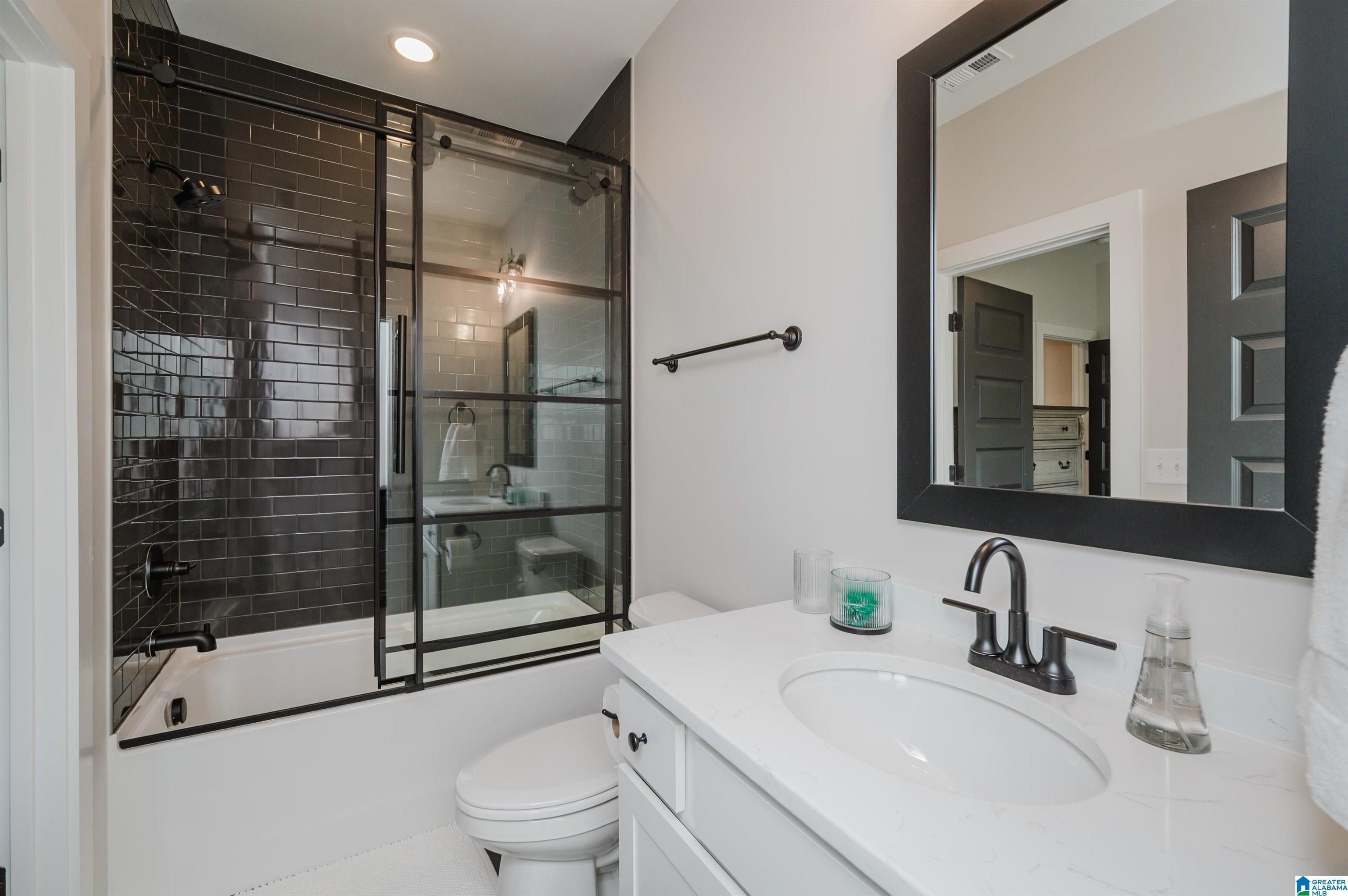 1154 Windsor Square. Hoover, AL 35242