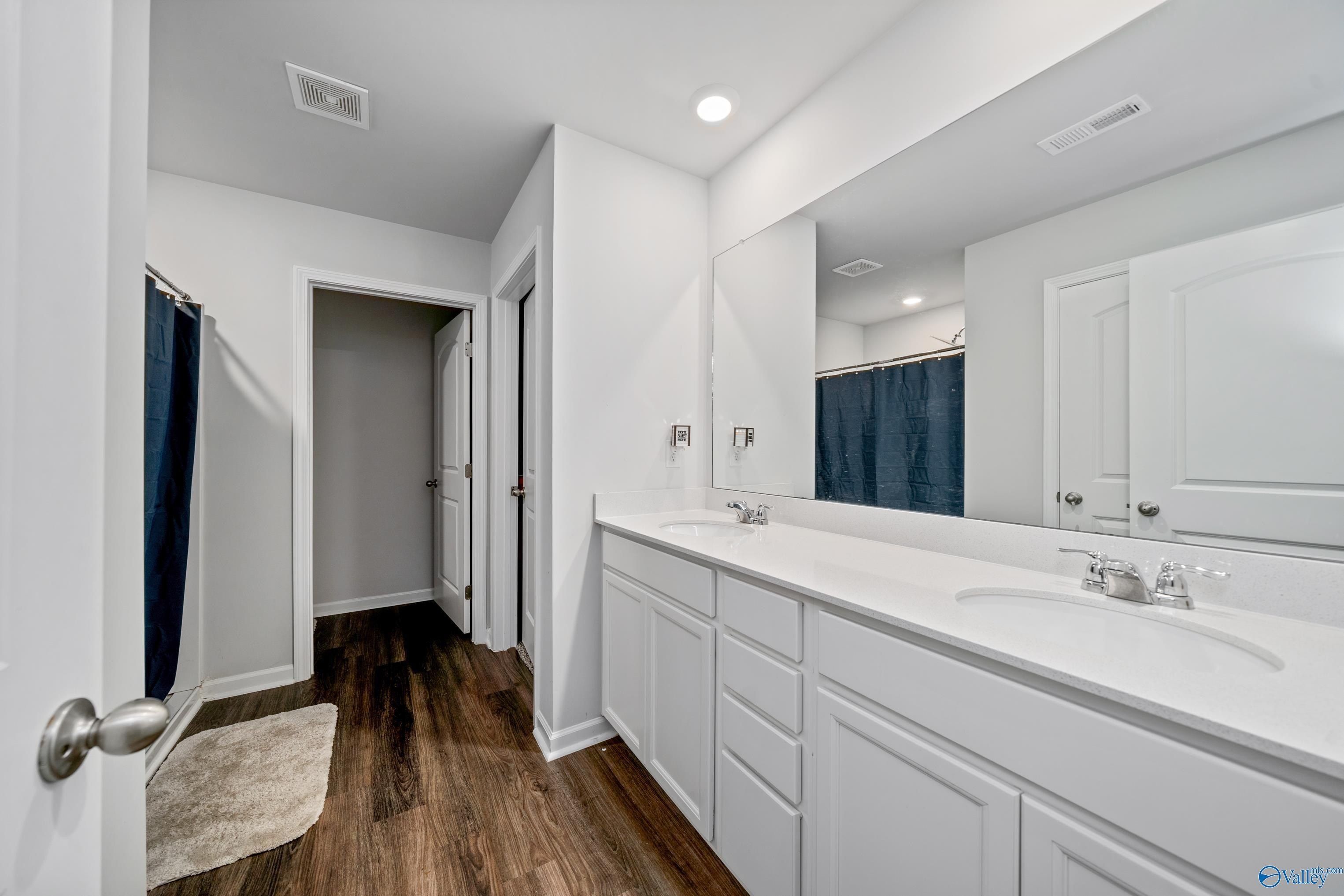 121 Ozy Drive. Athens, AL 35613