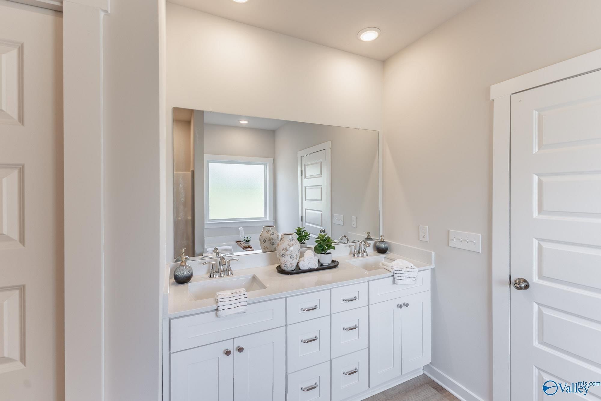 1913 Priscilla Lane Nw. Huntsville, AL 35806