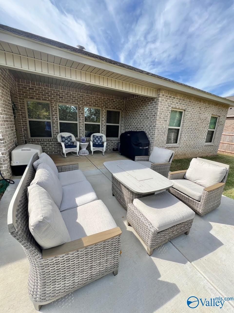 14367 Lannister Lane. Athens, AL 35613