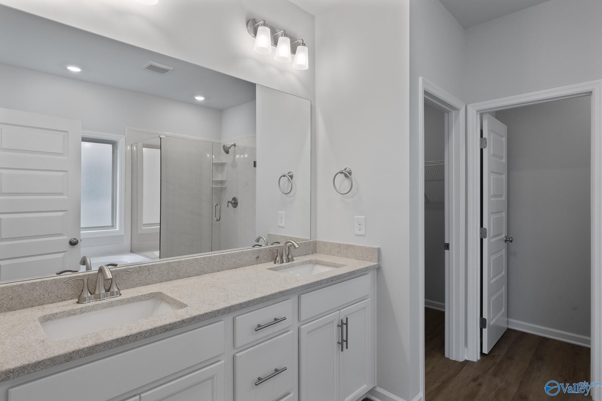 17420 Brooklawn Street. Athens, AL 35611