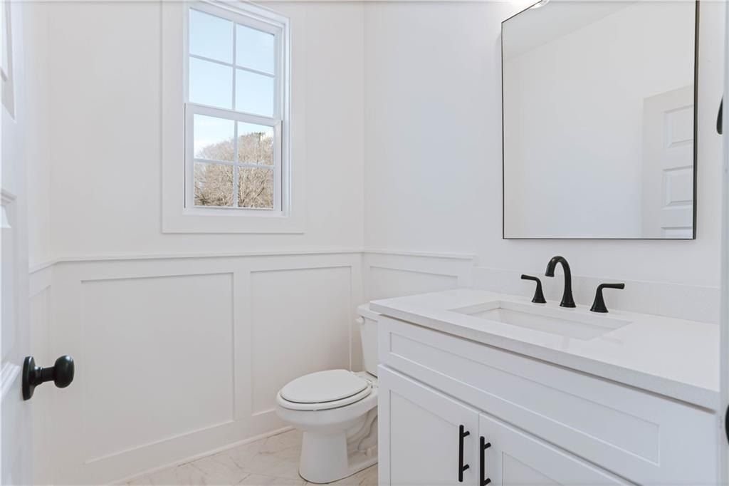 10 Firefly Lane. Opelika, AL 36801