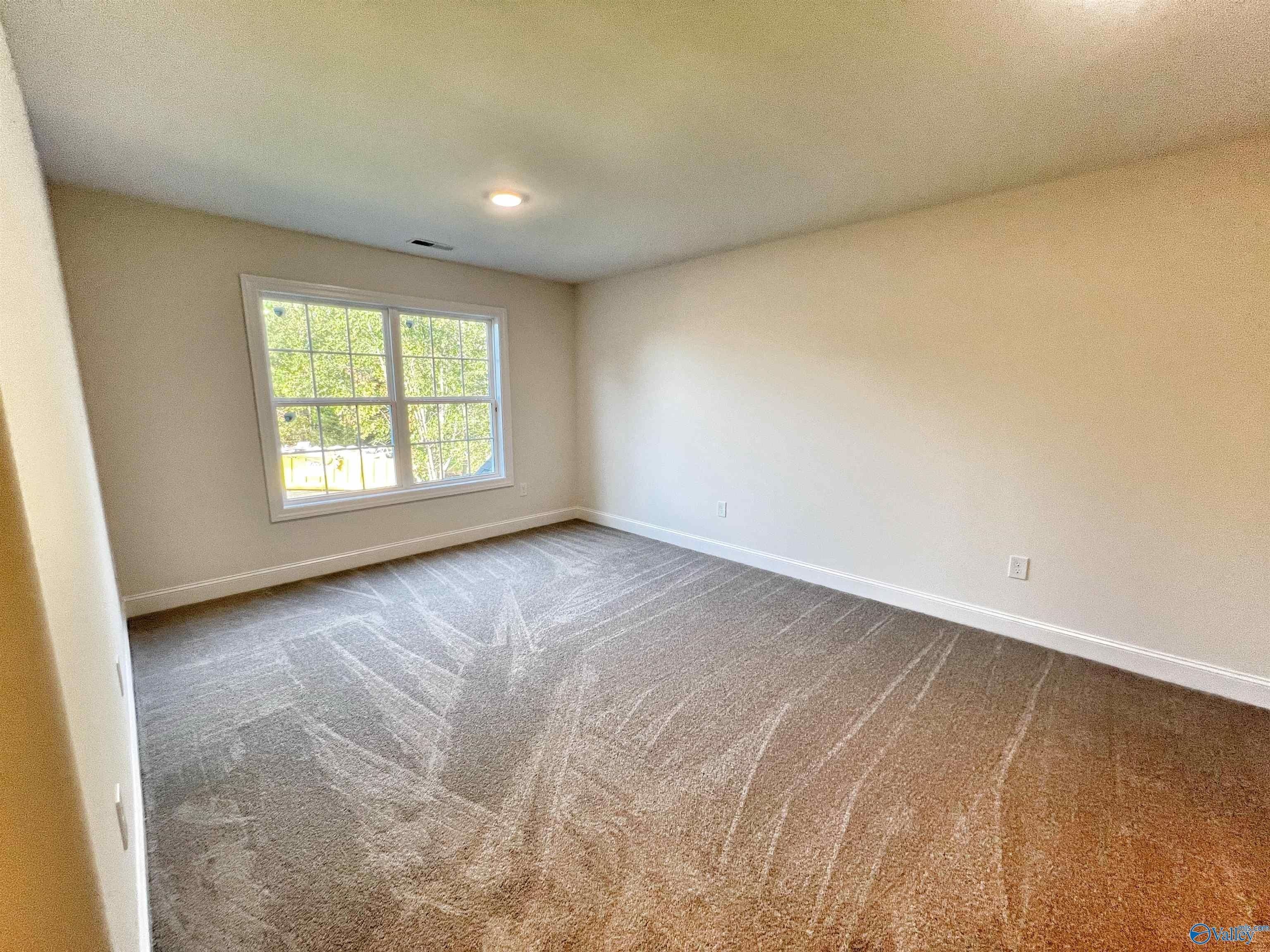 27092 Red Acres Lane. Athens, AL 35613