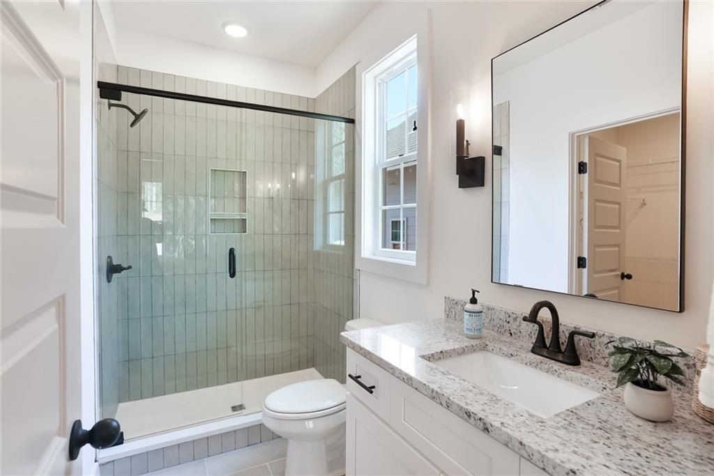 1099 Woodland Lane. Opelika, AL 36801