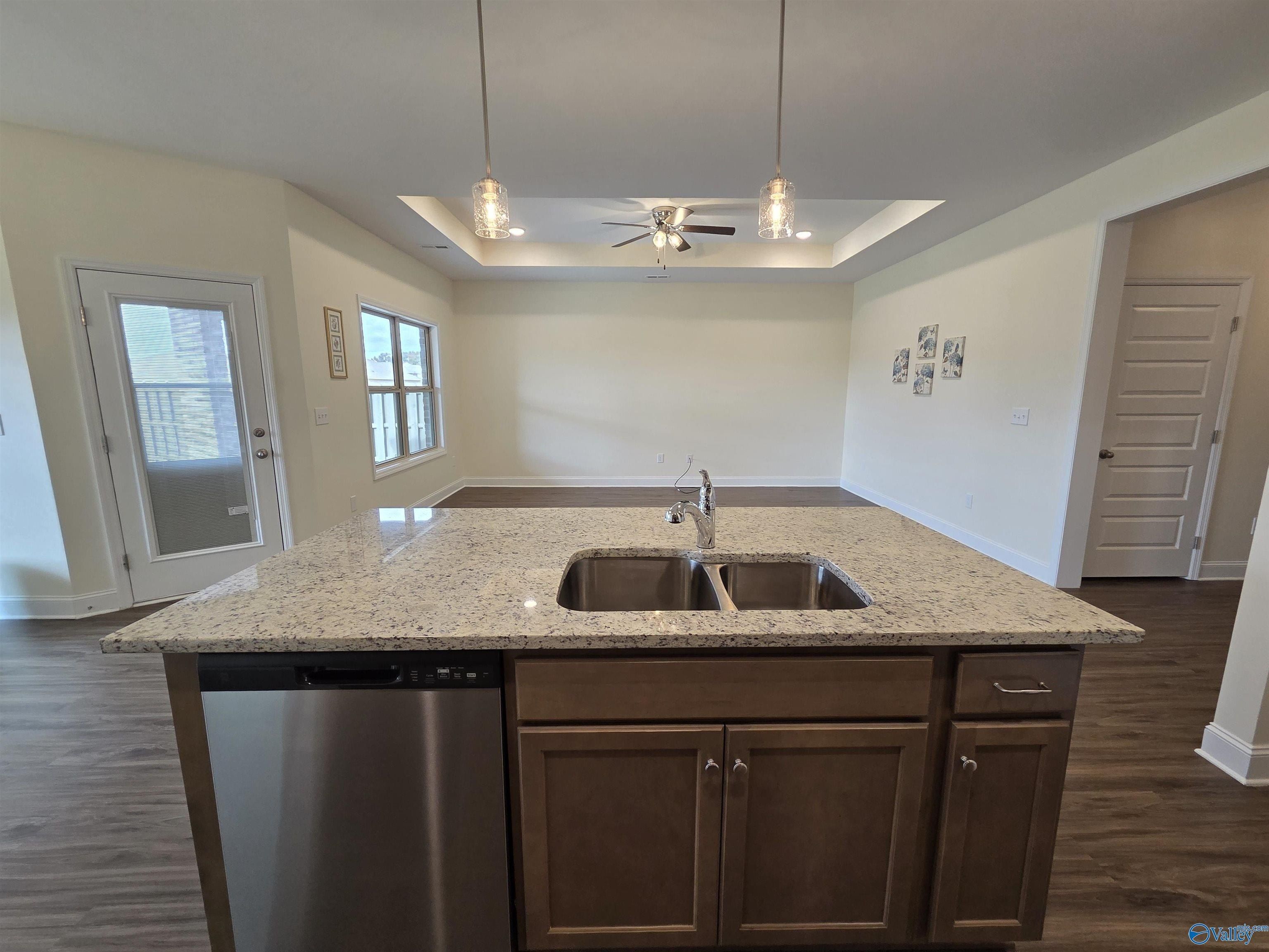 14141 Harvest Ridge Lane. Athens, AL 35611