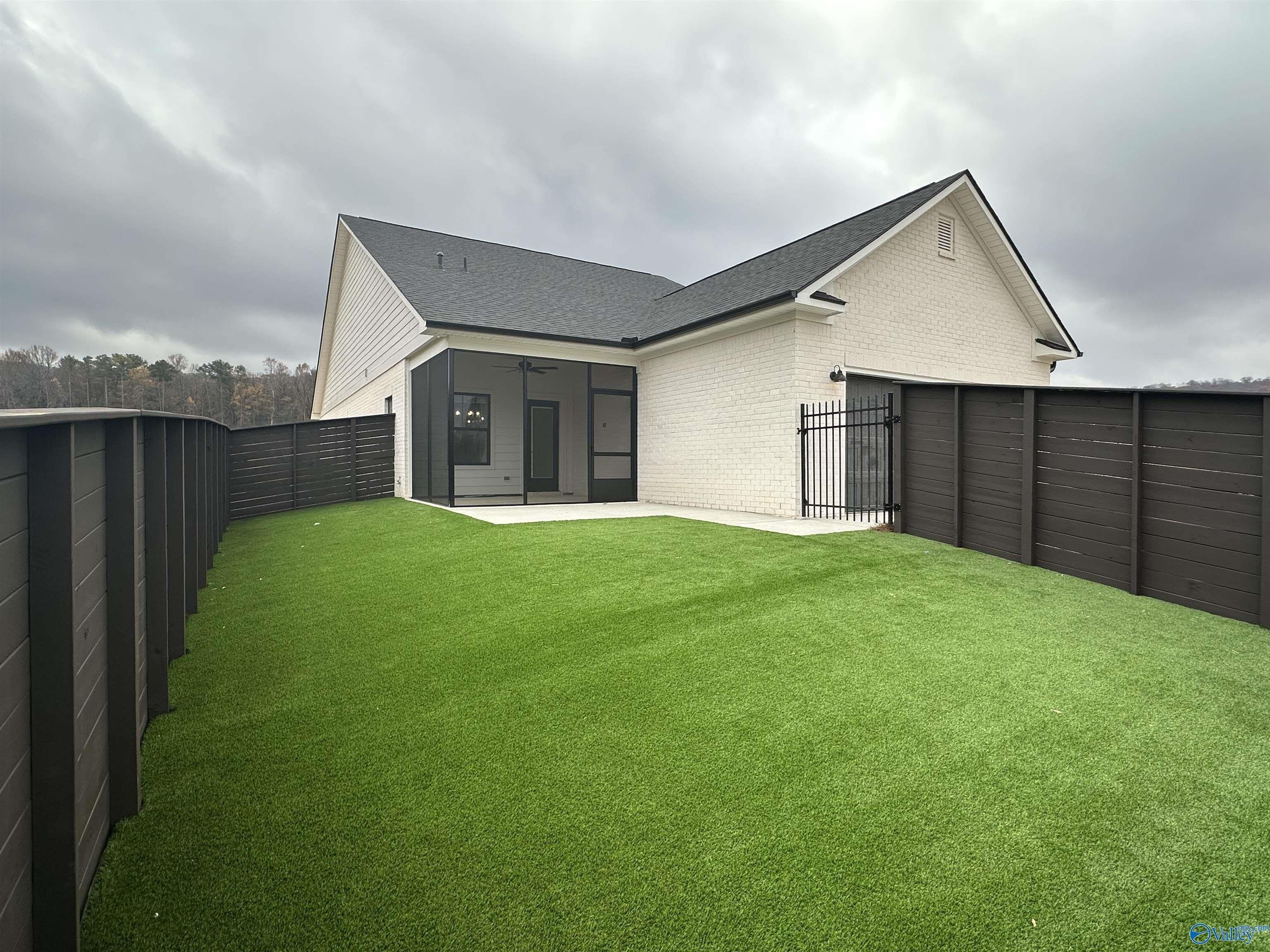 2121 Kanteen Street. Huntsville, AL 35811