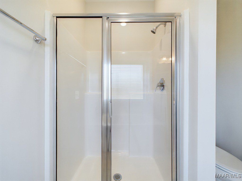 239 Brownstone Loop. Deatsville, AL 36022