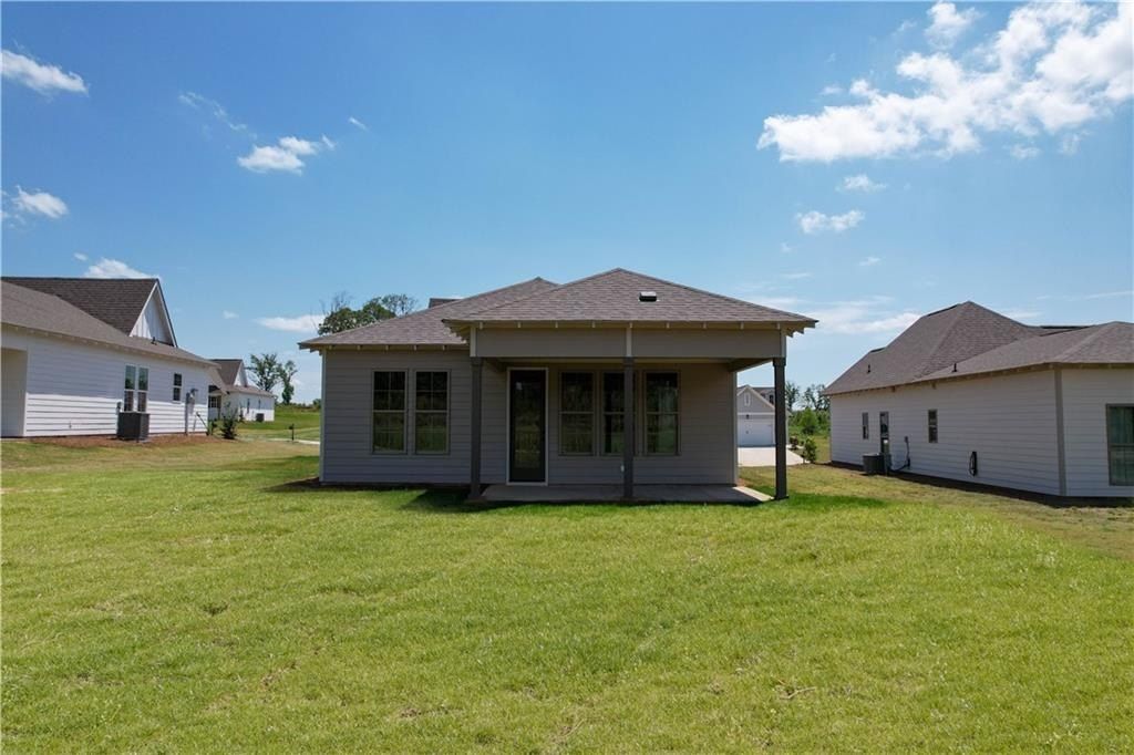 01009 Crossing Court E. Valley, AL 36854