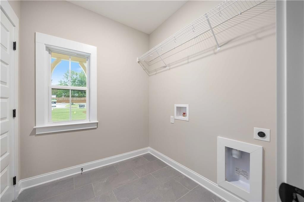 1890 Long Leaf Lane. Opelika, AL 36804