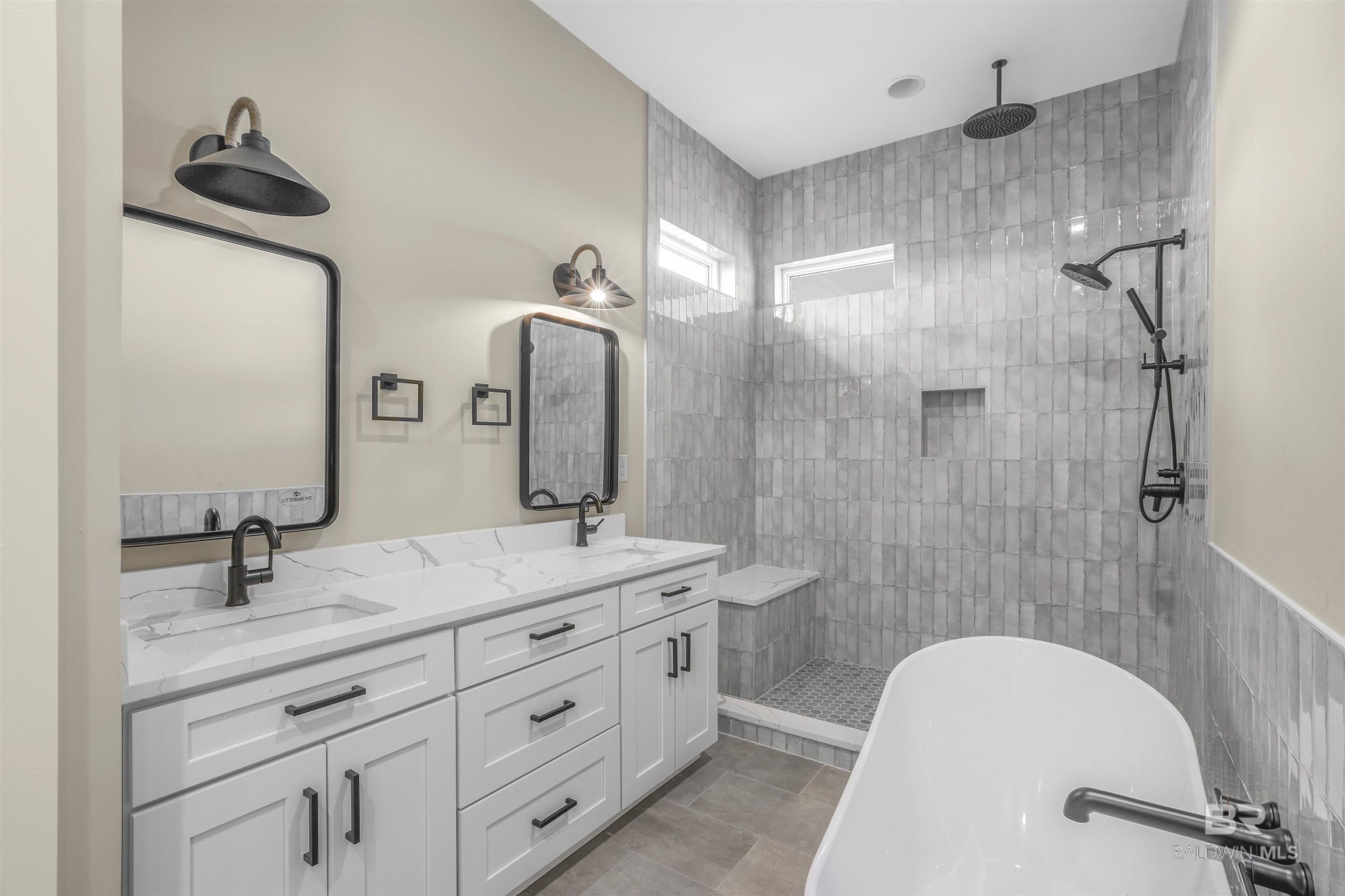 25827 W Perdido Avenue. Orange Beach, AL 36561