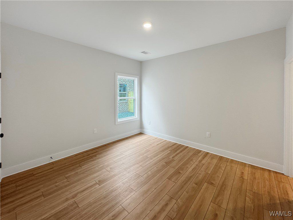 13773 Blackoak Drive. Northport, AL 35475