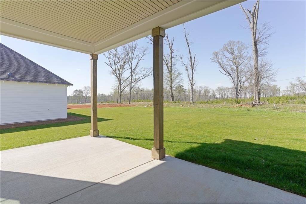 01021 Crossing Court E. Valley, AL 36854