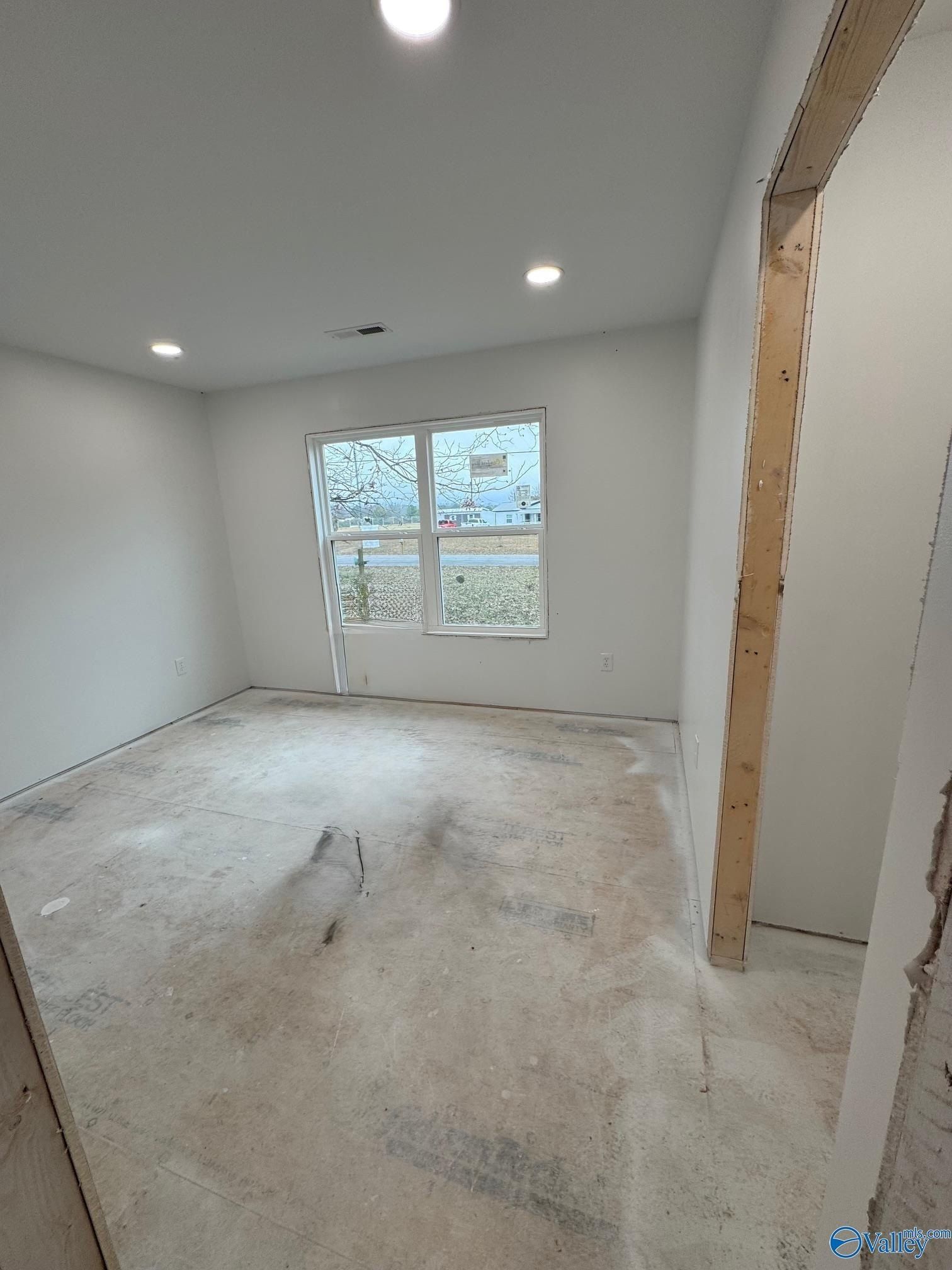 211 Tumlin Road. Rainsville, AL 35986