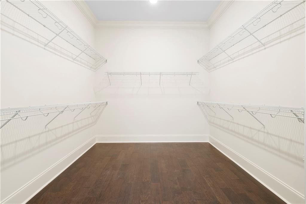 587 Glenview Court. Auburn, AL 36830