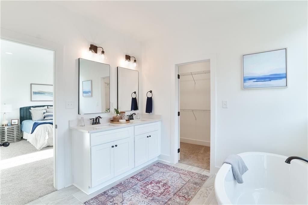 012 Hunters Hill Lane. Auburn, AL 36830