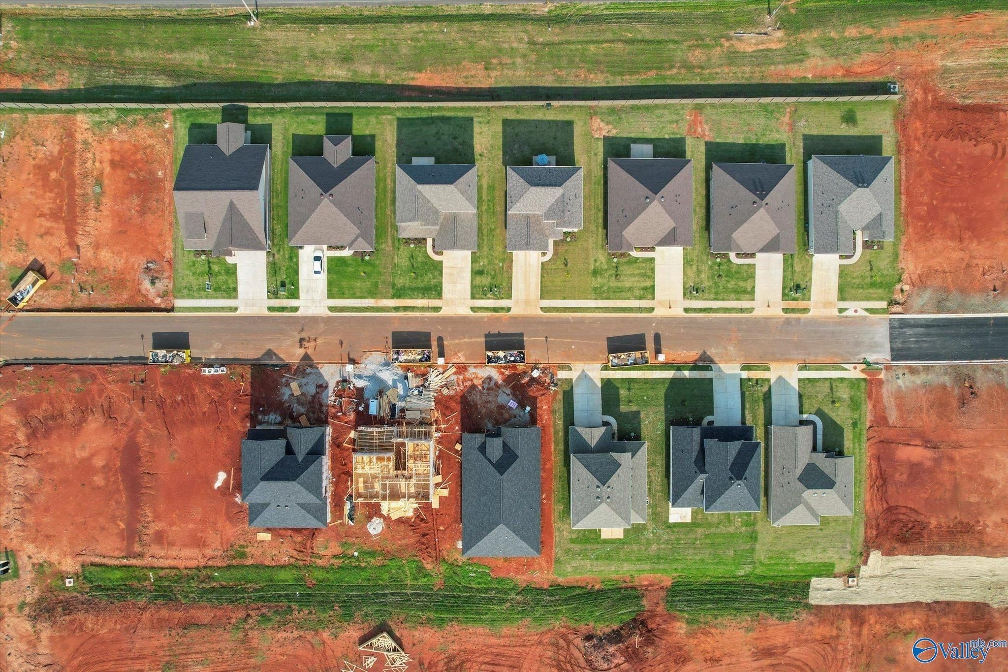 216 Roman Randall Road. New Market, AL 35761